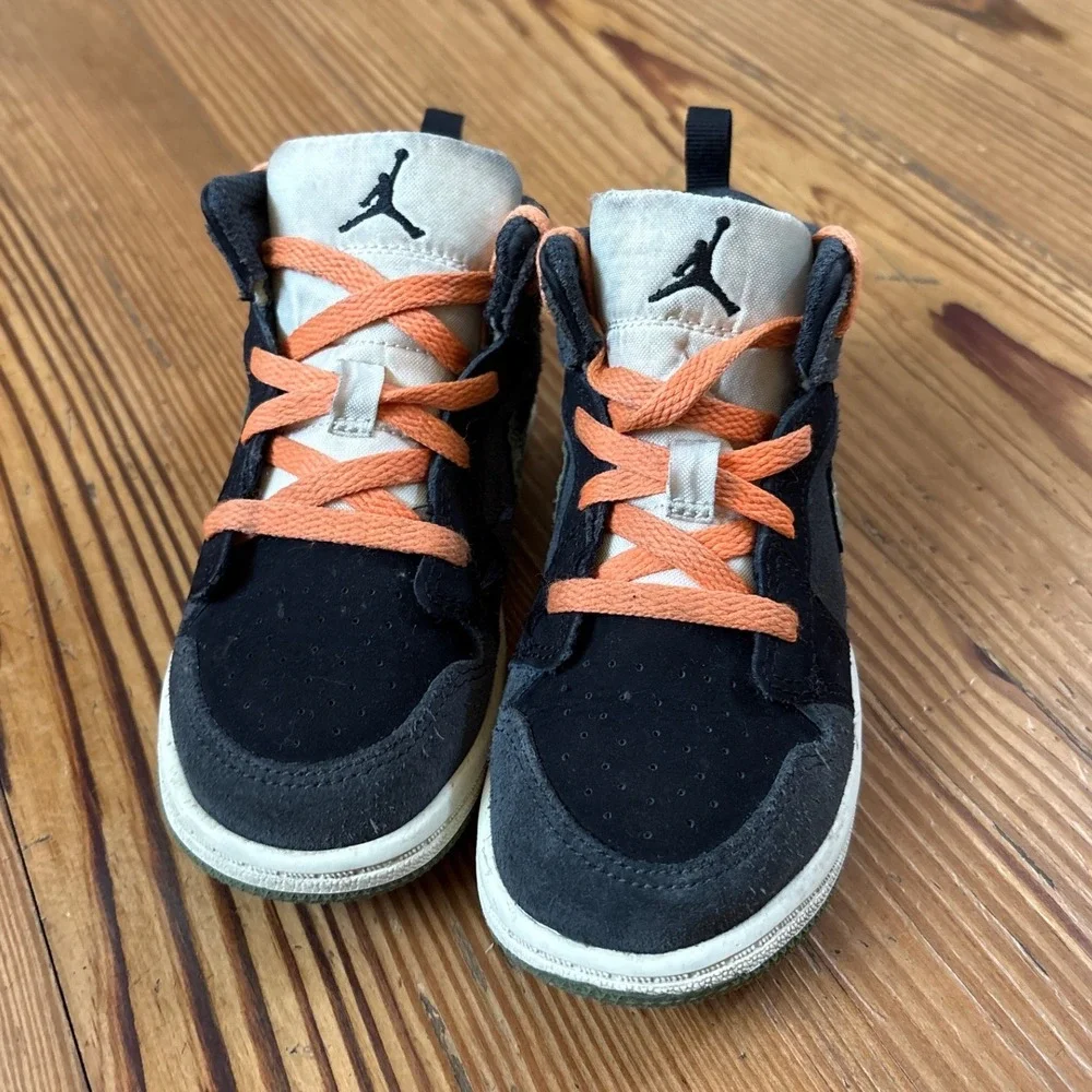 Jordan 1 Mid SE Craft Boys Black Anthracite Orange Sneakers SIZE 10C FD9093-003